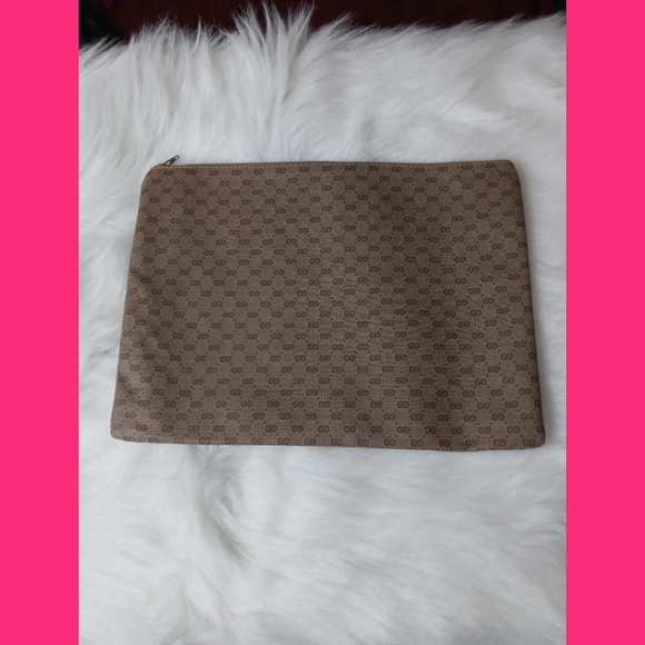💯AUTHENTIC GUCCI GG SUPREME CANVAS ZIPPER CLUTCH - Picture 6 of 11